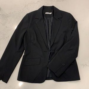 Single button blazer